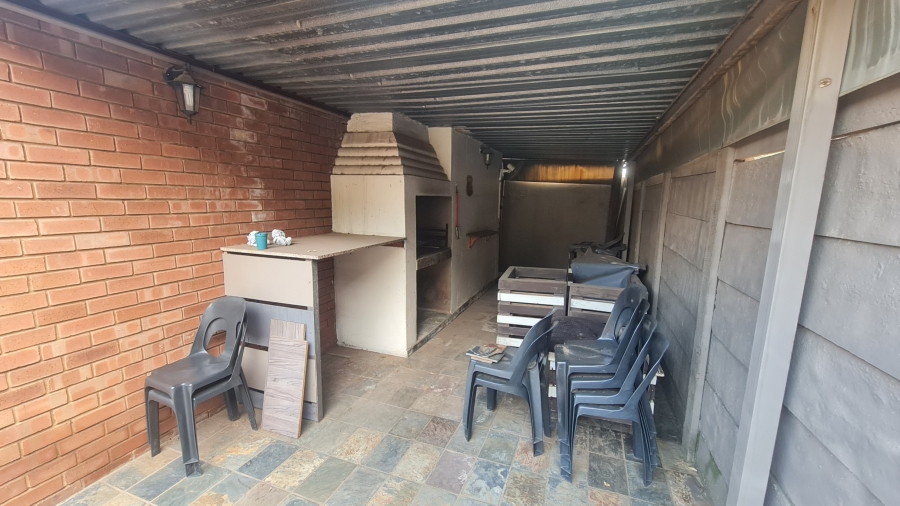 3 Bedroom Property for Sale in Kenleaf Gauteng