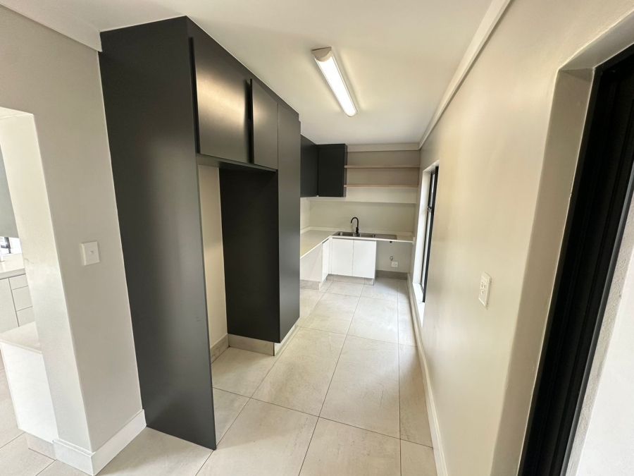 5 Bedroom Property for Sale in Midstream Ridge Gauteng