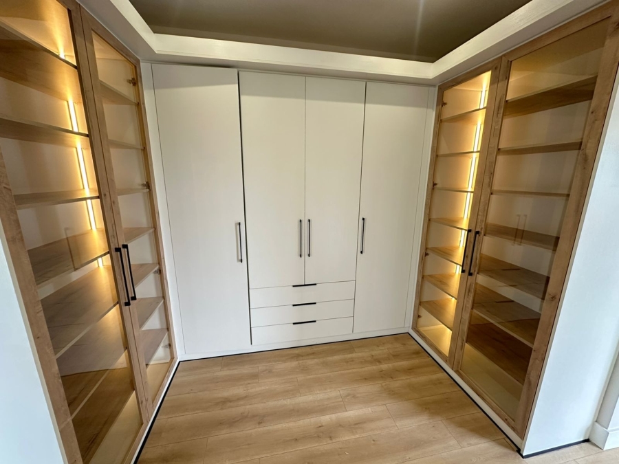 5 Bedroom Property for Sale in Midstream Ridge Gauteng