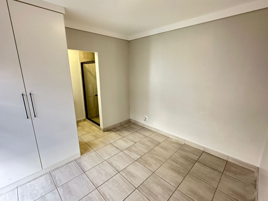 5 Bedroom Property for Sale in Midstream Ridge Gauteng