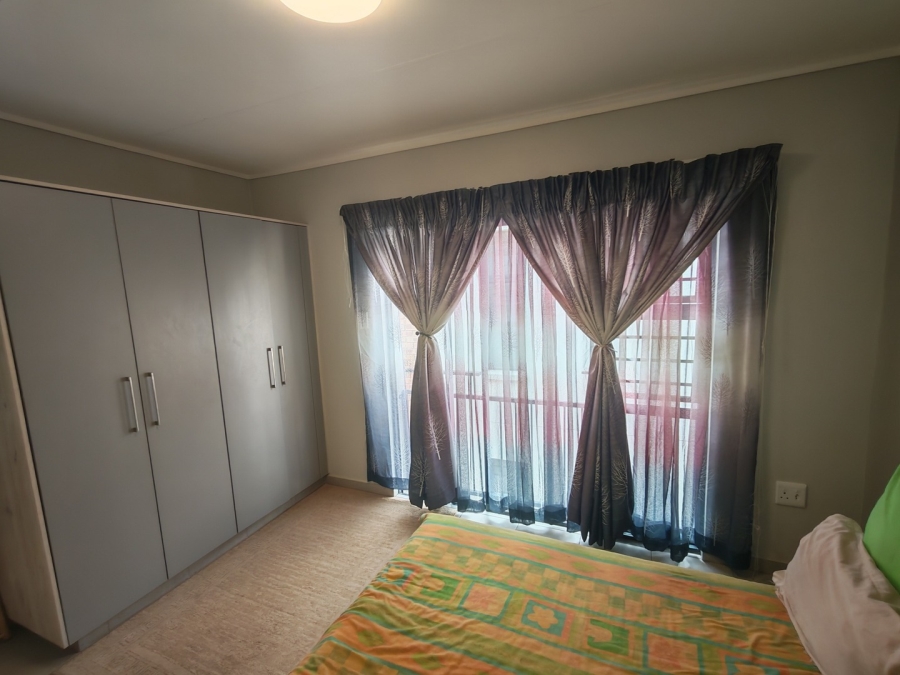 To Let 4 Bedroom Property for Rent in Leopard