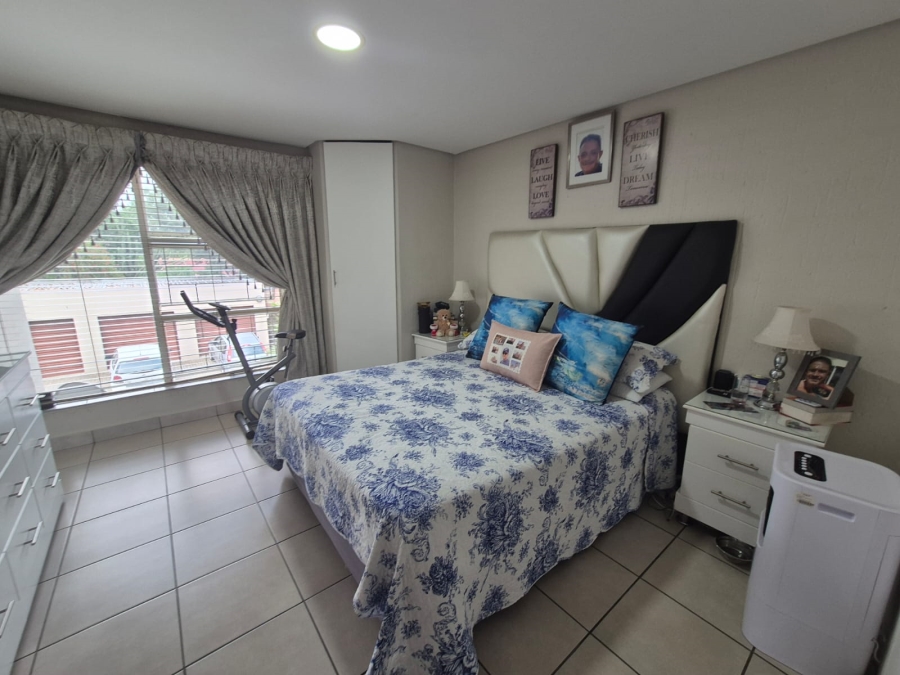 2 Bedroom Property for Sale in Vanderbijlpark SW 5 Gauteng