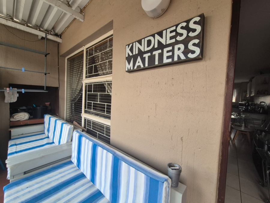 2 Bedroom Property for Sale in Vanderbijlpark SW 5 Gauteng