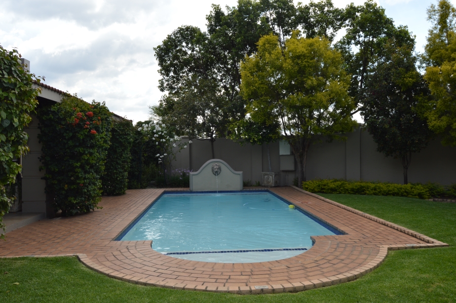 2 Bedroom Property for Sale in Douglasdale Gauteng