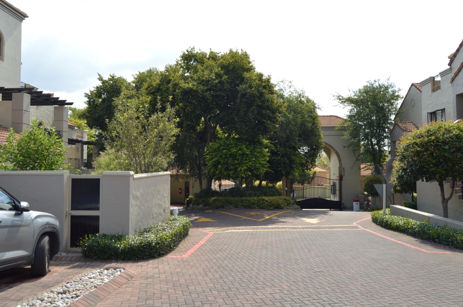 2 Bedroom Property for Sale in Douglasdale Gauteng
