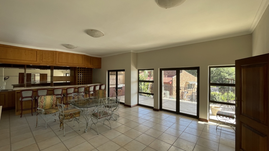 To Let 5 Bedroom Property for Rent in Waterkloof Heights Gauteng