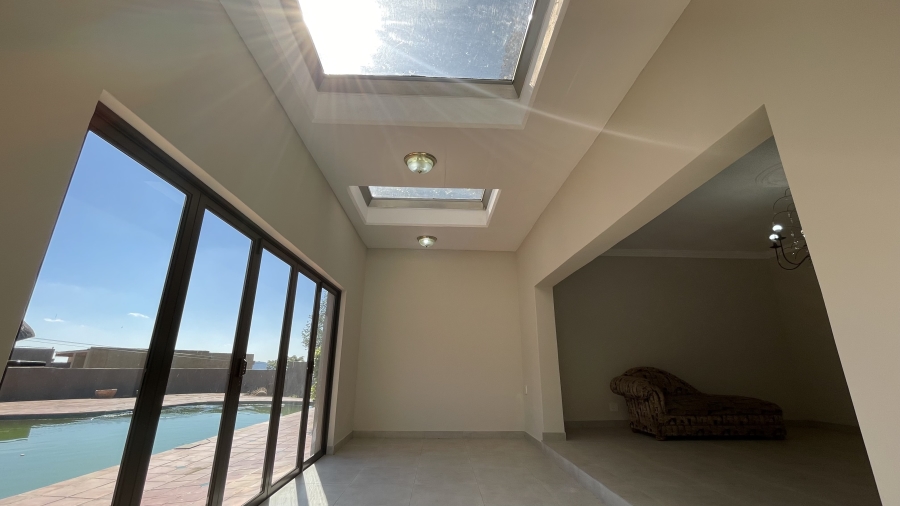 To Let 5 Bedroom Property for Rent in Waterkloof Heights Gauteng