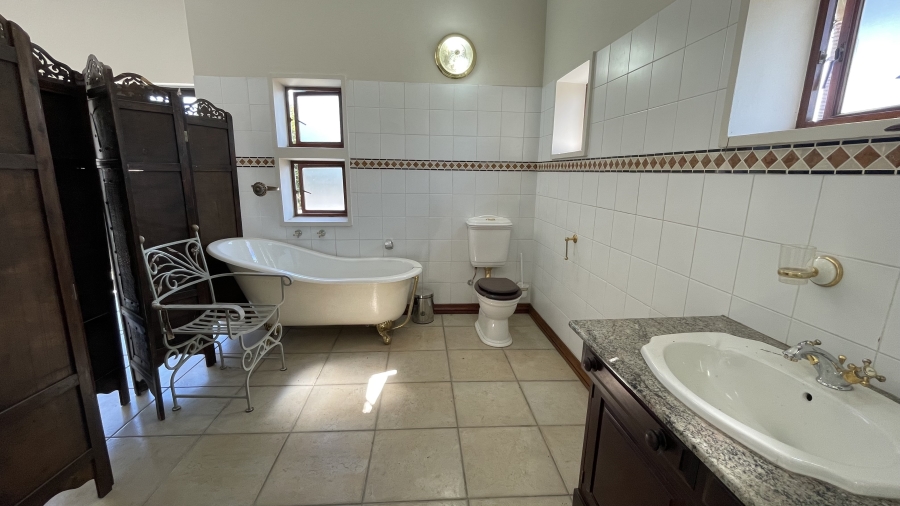 To Let 5 Bedroom Property for Rent in Waterkloof Heights Gauteng