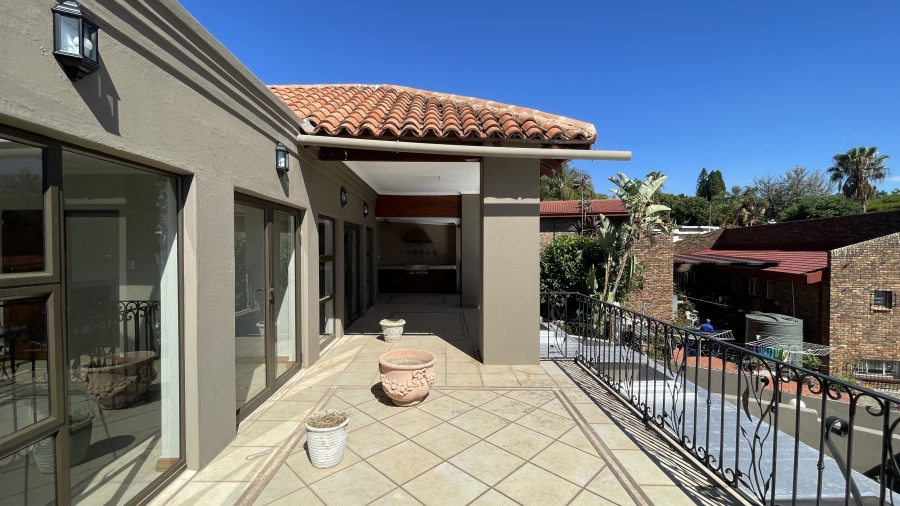 To Let 5 Bedroom Property for Rent in Waterkloof Heights Gauteng