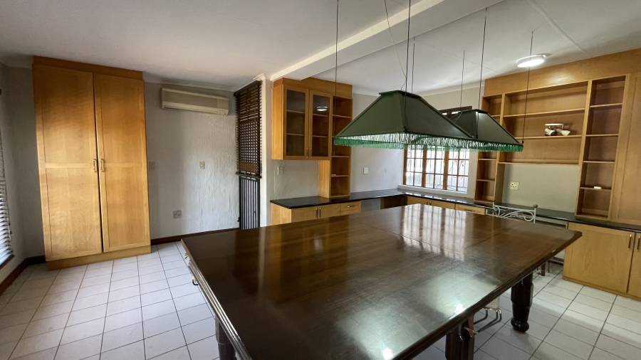 To Let 5 Bedroom Property for Rent in Waterkloof Heights Gauteng