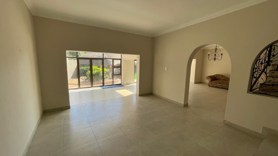 To Let 5 Bedroom Property for Rent in Waterkloof Heights Gauteng