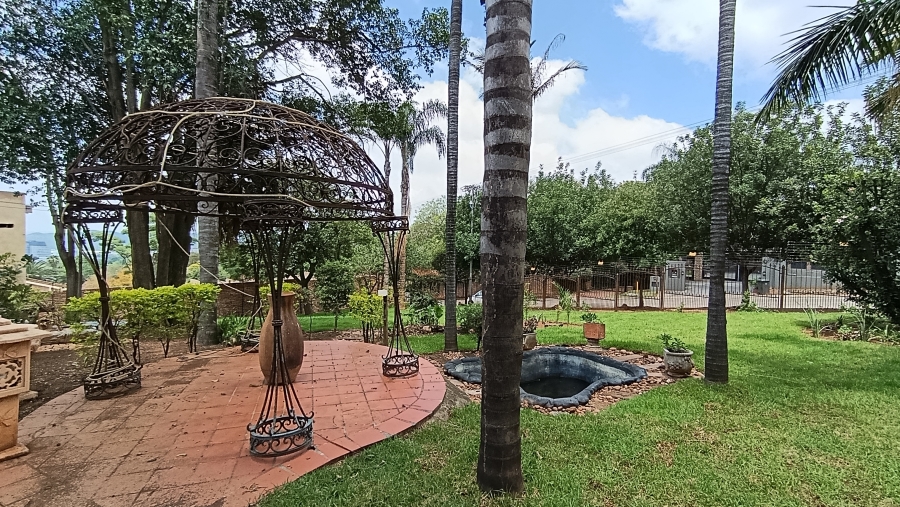 To Let 5 Bedroom Property for Rent in Waterkloof Heights Gauteng