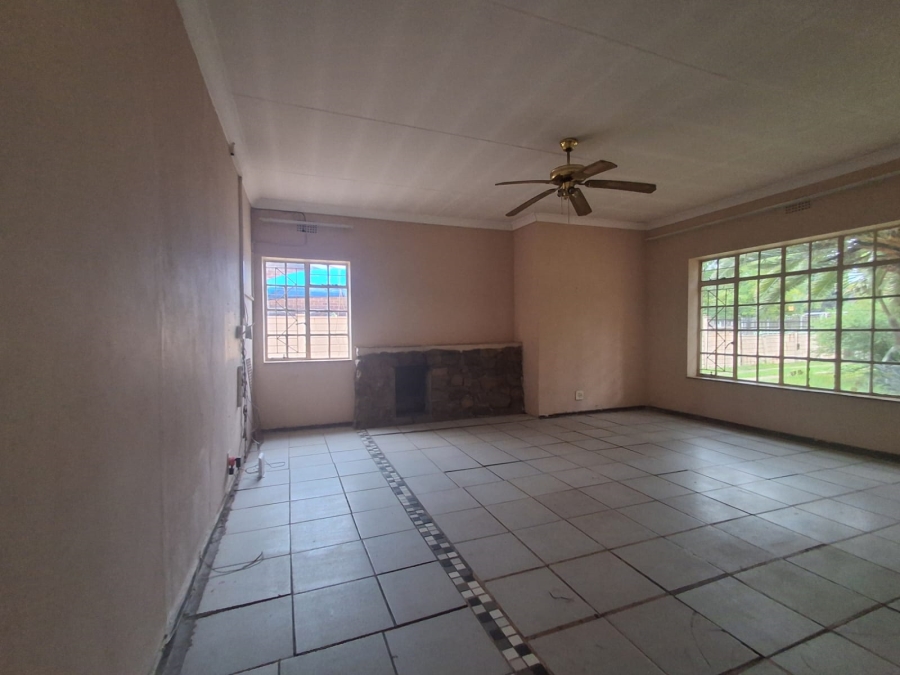 3 Bedroom Property for Sale in Duncanville Gauteng