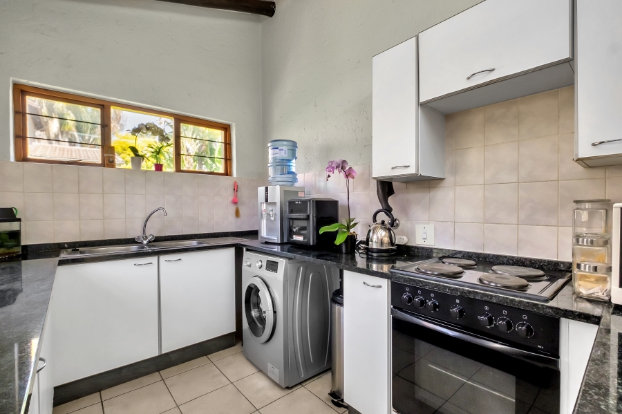 2 Bedroom Property for Sale in Paulshof Gauteng