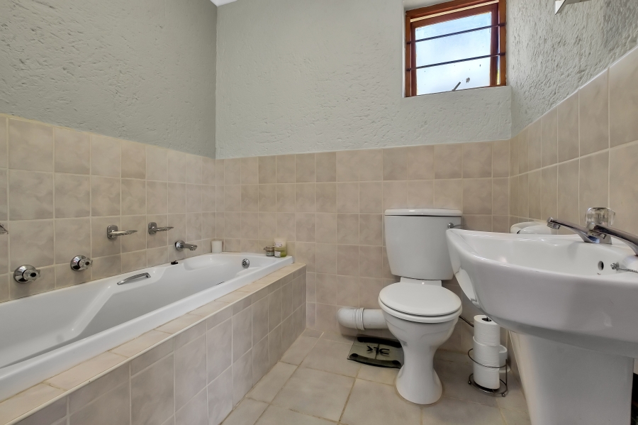 2 Bedroom Property for Sale in Paulshof Gauteng