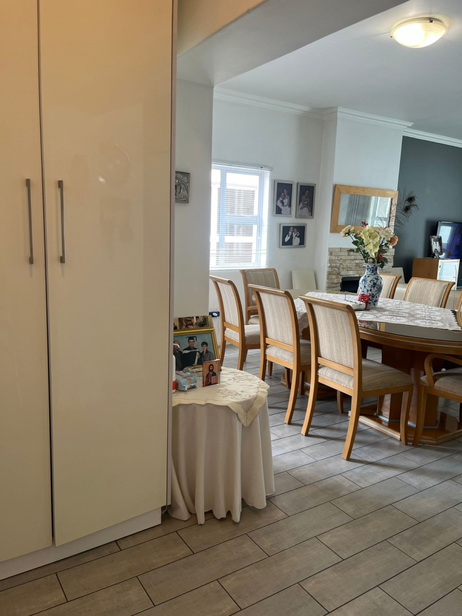 3 Bedroom Property for Sale in Greenstone Hill Gauteng