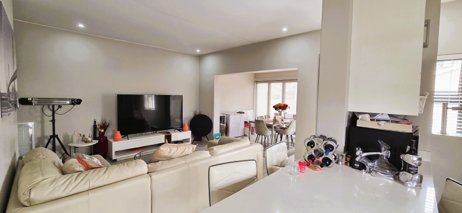 3 Bedroom Property for Sale in Equestria Gauteng