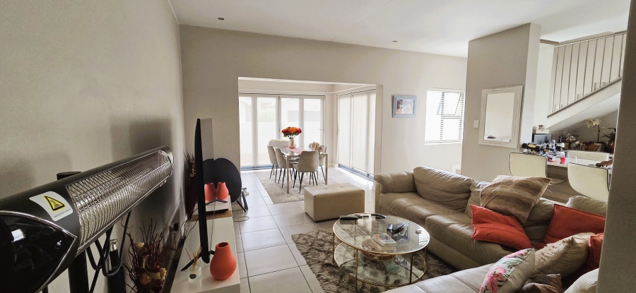 3 Bedroom Property for Sale in Equestria Gauteng