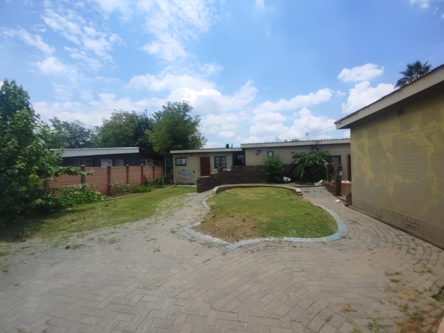 7 Bedroom Property for Sale in Vereeniging Gauteng