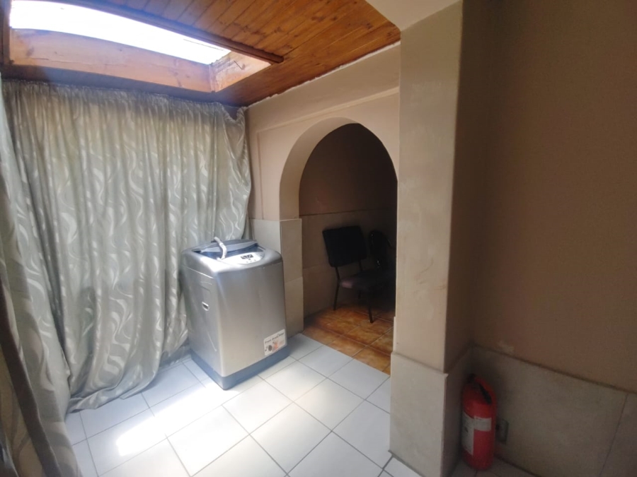7 Bedroom Property for Sale in Vereeniging Gauteng
