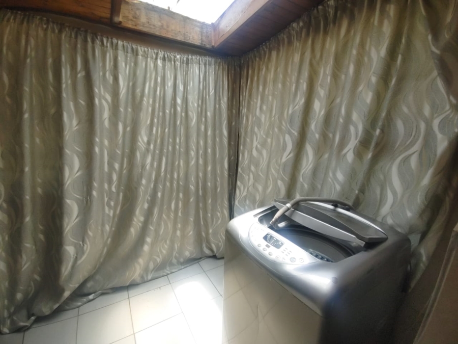 7 Bedroom Property for Sale in Vereeniging Gauteng