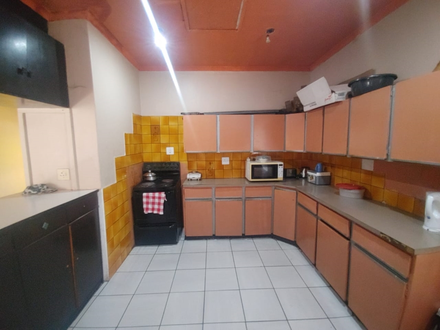 7 Bedroom Property for Sale in Vereeniging Gauteng