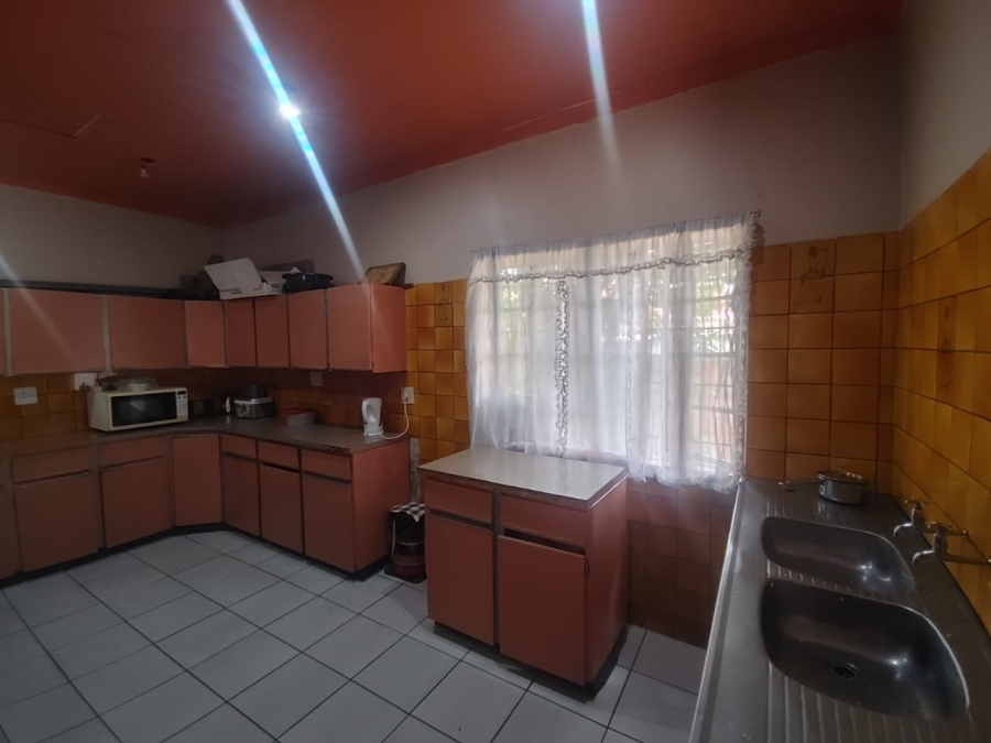 7 Bedroom Property for Sale in Vereeniging Gauteng