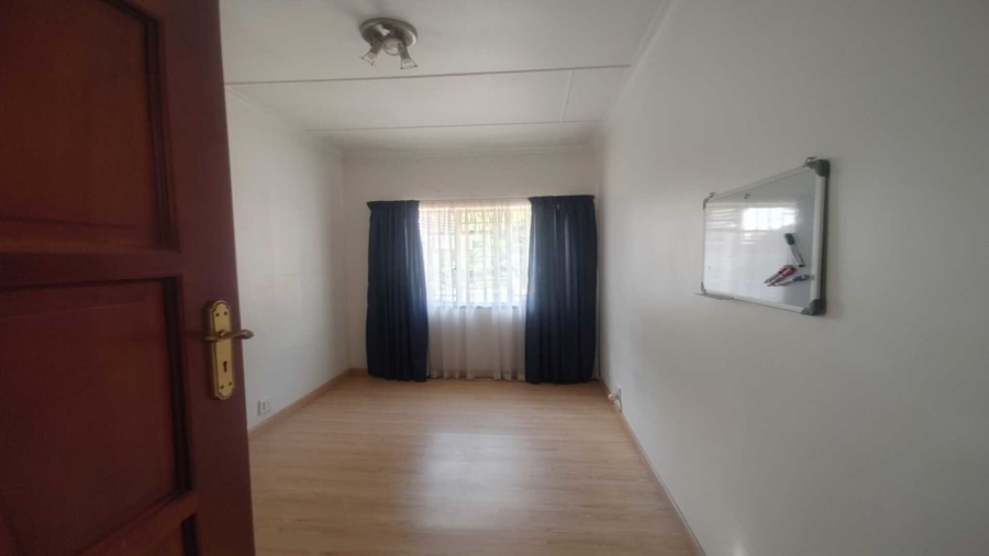 4 Bedroom Property for Sale in Vanderbijlpark SW 5 Gauteng