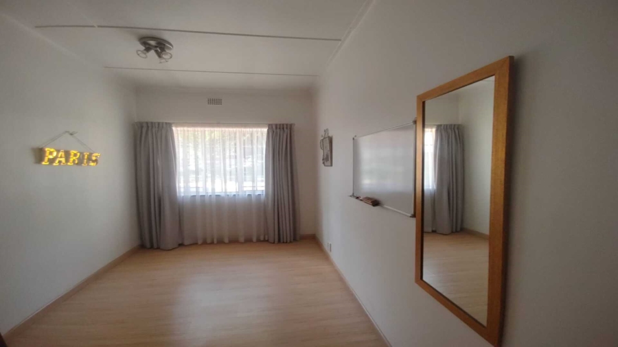 4 Bedroom Property for Sale in Vanderbijlpark SW 5 Gauteng