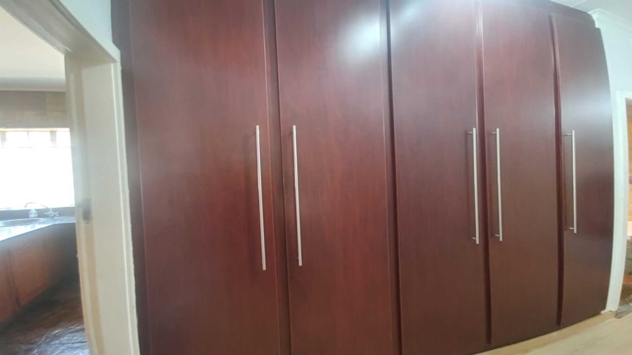 4 Bedroom Property for Sale in Vanderbijlpark SW 5 Gauteng