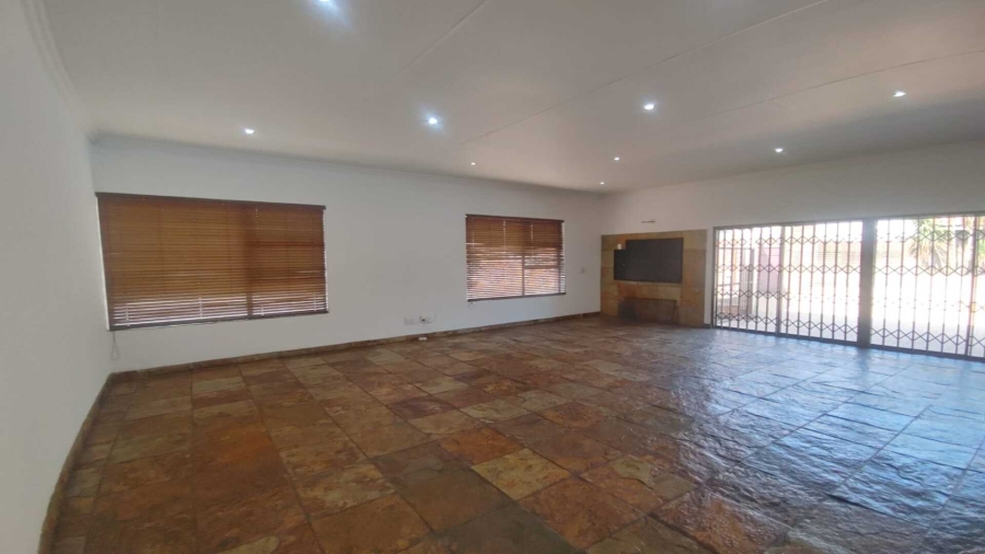 4 Bedroom Property for Sale in Vanderbijlpark SW 5 Gauteng