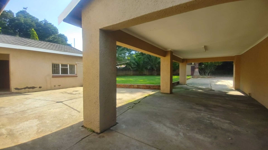 4 Bedroom Property for Sale in Vanderbijlpark SW 5 Gauteng
