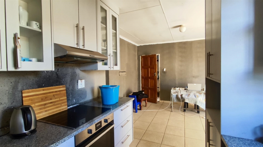 3 Bedroom Property for Sale in Windmill Park Gauteng