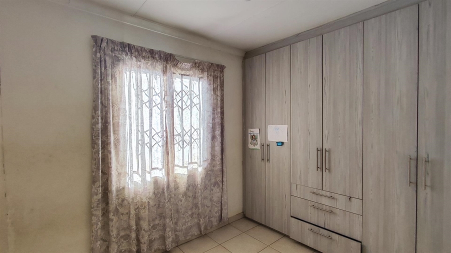 3 Bedroom Property for Sale in Windmill Park Gauteng