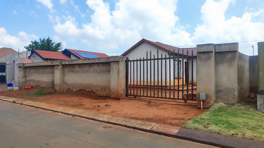 3 Bedroom Property for Sale in Dawn Park Gauteng