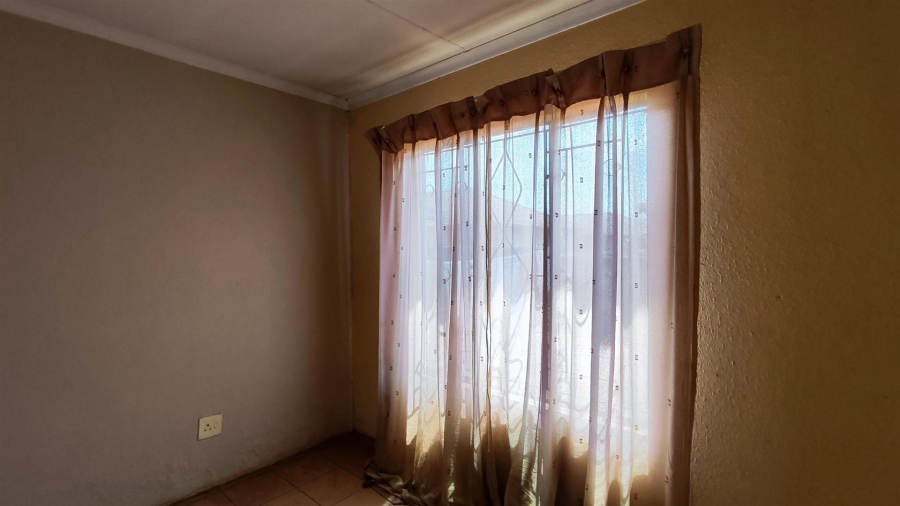 3 Bedroom Property for Sale in Dawn Park Gauteng