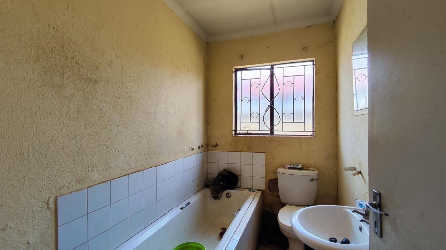 3 Bedroom Property for Sale in Dawn Park Gauteng