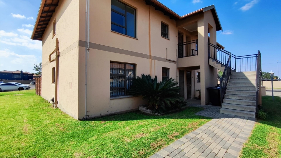 2 Bedroom Property for Sale in Parkrand Gauteng