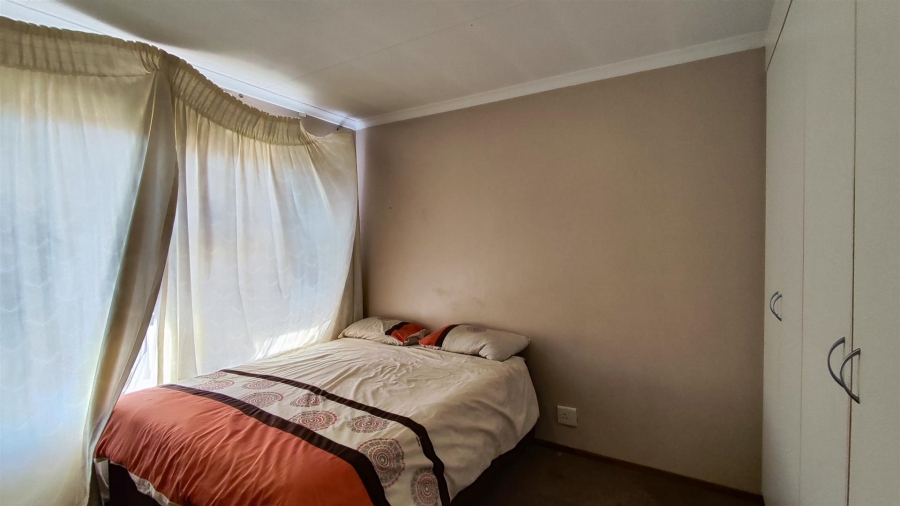 2 Bedroom Property for Sale in Parkrand Gauteng