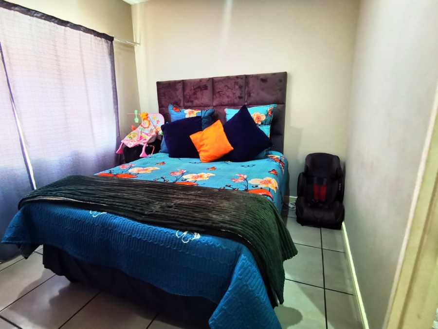 2 Bedroom Property for Sale in Die Hoewes Gauteng