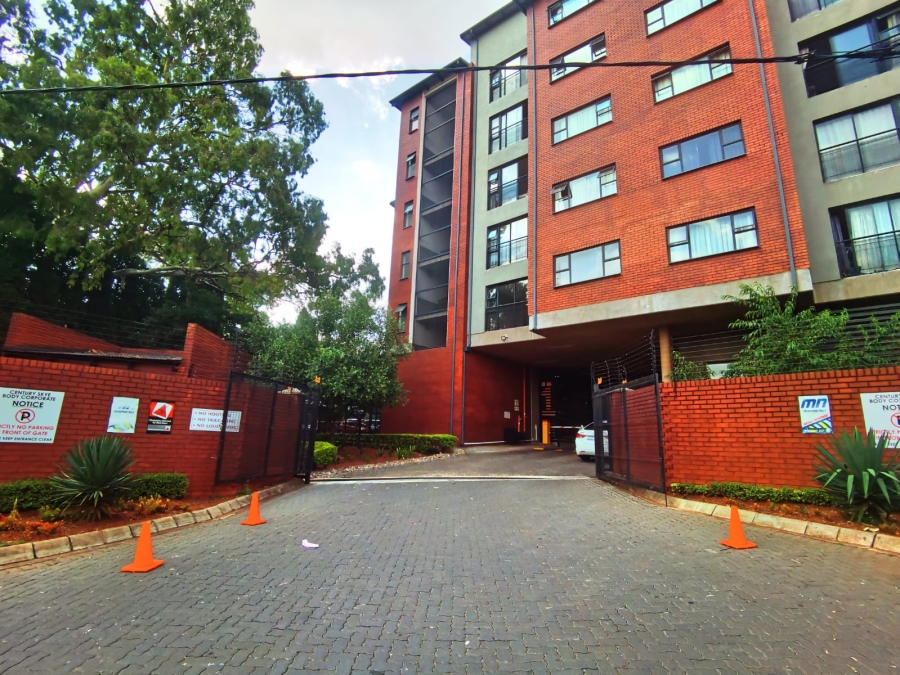 2 Bedroom Property for Sale in Die Hoewes Gauteng