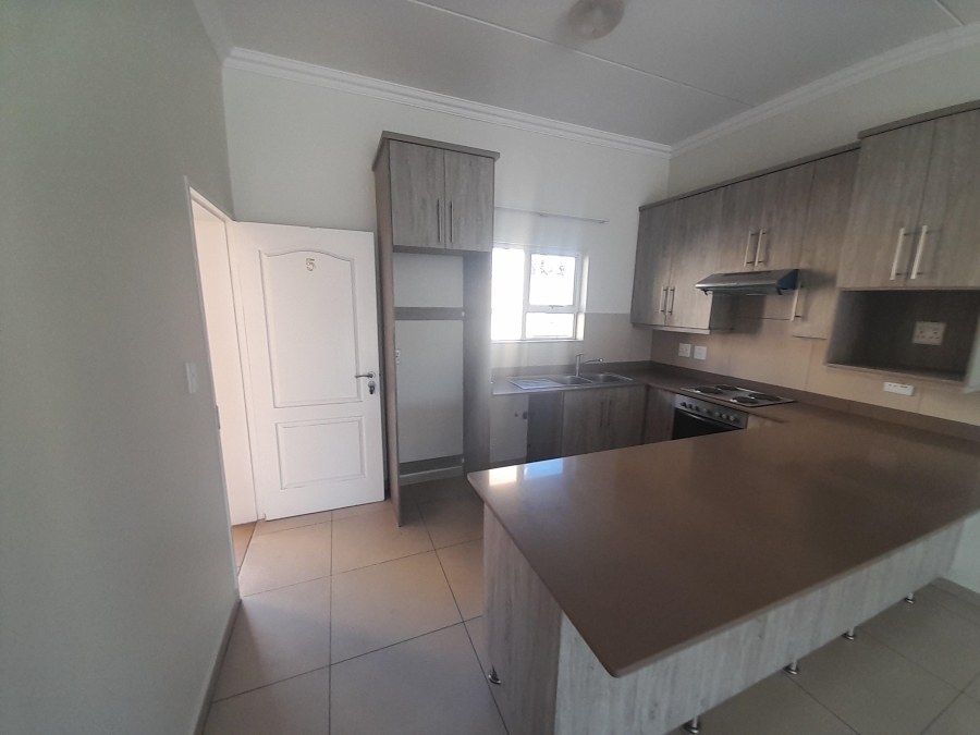 To Let 2 Bedroom Property for Rent in Ormonde Gauteng