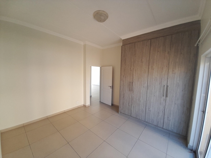 To Let 2 Bedroom Property for Rent in Ormonde Gauteng