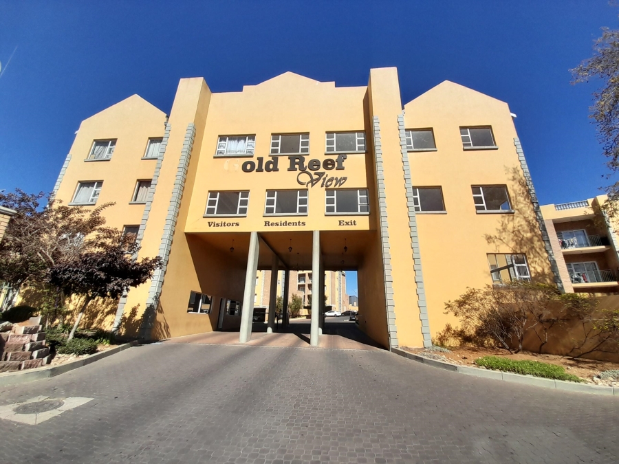 To Let 2 Bedroom Property for Rent in Ormonde Gauteng