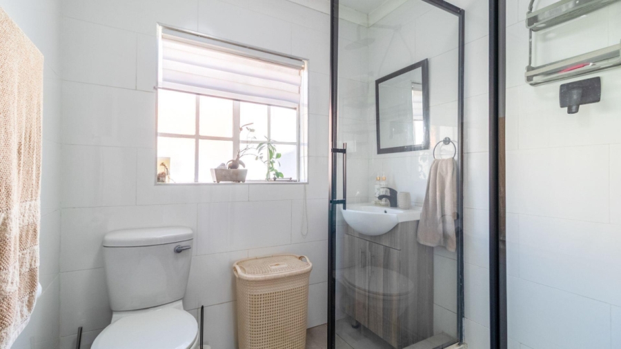 2 Bedroom Property for Sale in Eden Glen Gauteng