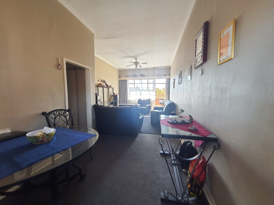1 Bedroom Property for Sale in Activia Park Gauteng