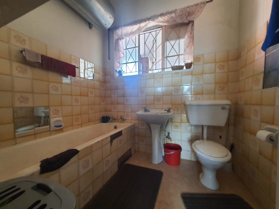1 Bedroom Property for Sale in Activia Park Gauteng