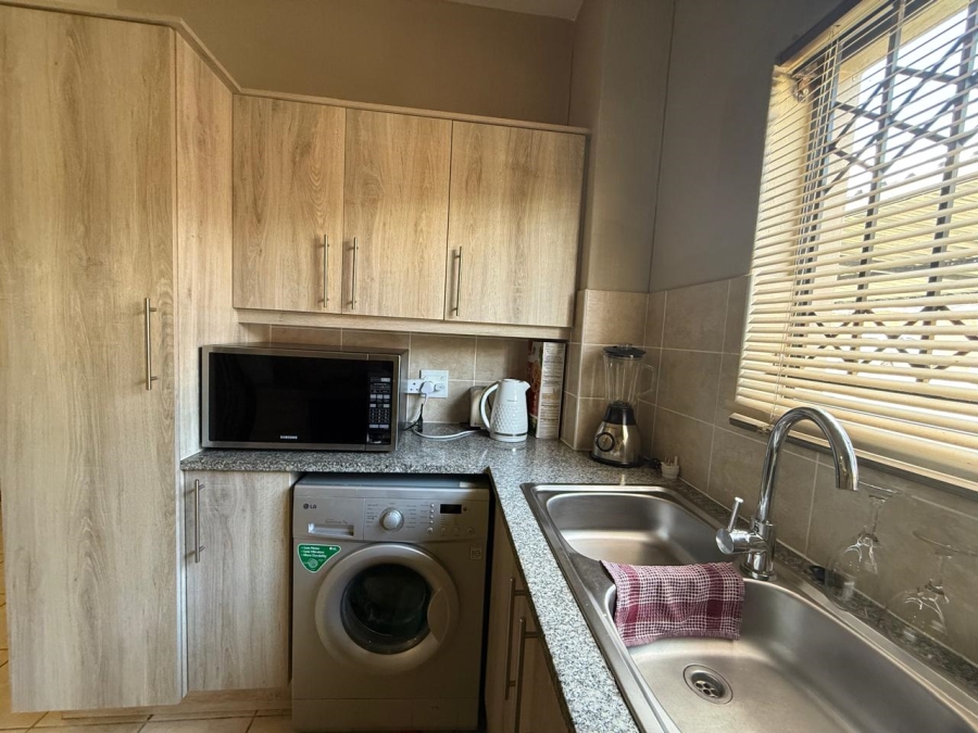 3 Bedroom Property for Sale in Wilgeheuwel Gauteng