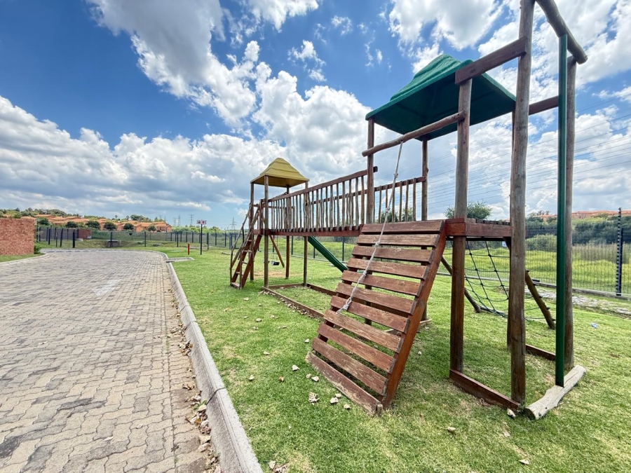 3 Bedroom Property for Sale in Wilgeheuwel Gauteng