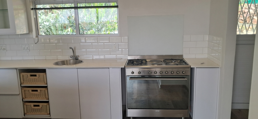 To Let 2 Bedroom Property for Rent in Kenmare Gauteng